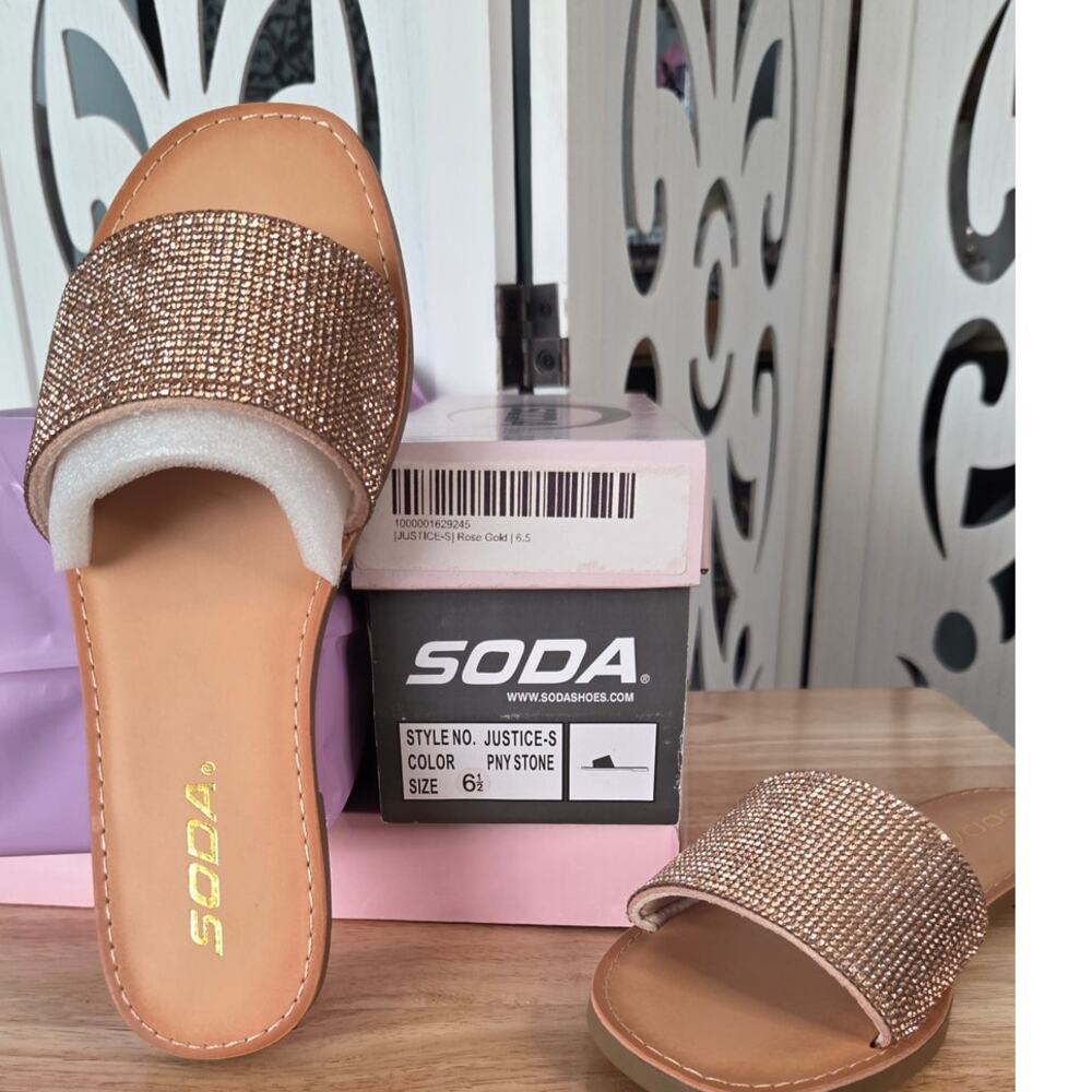 SODA Justice-S Women's Rhinestone Slide Sandals Rose Gold Glitter Size 6.5 NIB